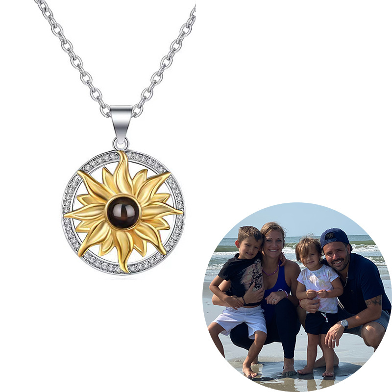 Custom Projection Necklace for Women Fashionable Personalized Pendant with Hidden Message